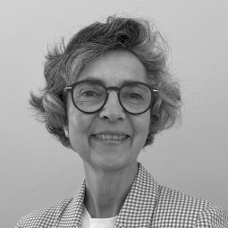 Maria José Almendra Rodrigues Gomes